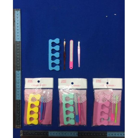 Z – 336 pedicure set 4 pzas separador, lima, pata de mula y empujador de cutícula C/12 ZB-0054